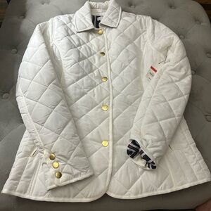 White Quilted Crown&Ivy Small Women’s coat never worn!